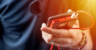 পাওয়ার ব্যাংক ব্যবহারে সতর্ক হোন