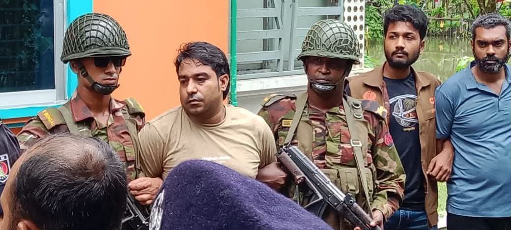 চাঁদাবাজির অভিযোগে নওয়াপাড়া বিএনপির পদস্থগিত নেতা জনি আটক