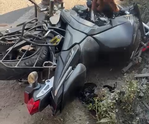 কাভার্ডভ্যান-মোটরসাইকেল সংঘর্ষে যুবক নিহত